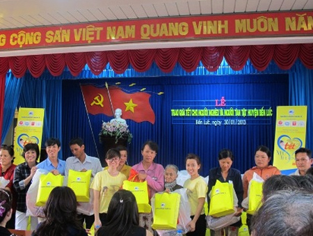 ดูแลคนจนในช่วงตรุษเต็ต